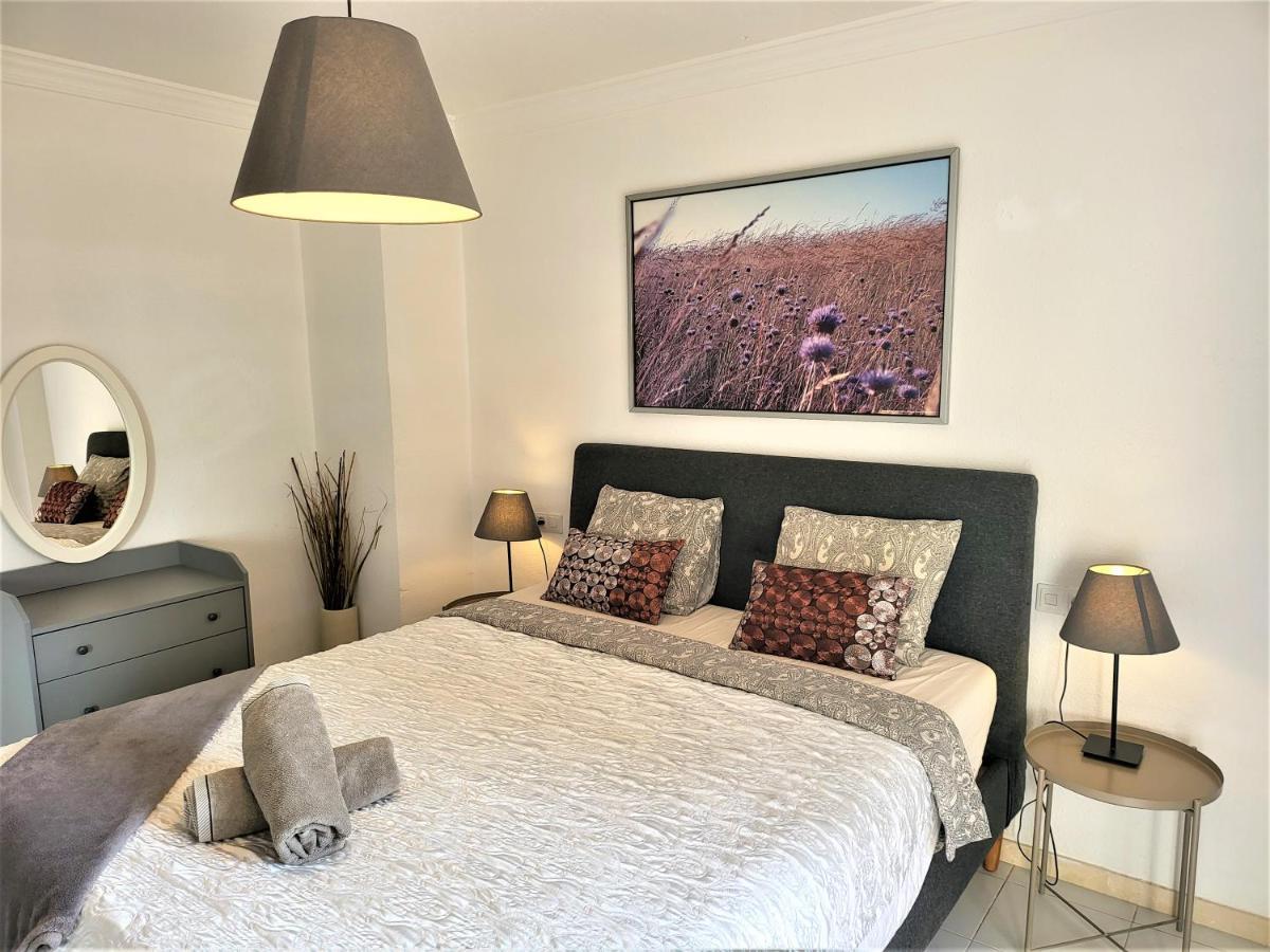 2 Bedrooms Sea View Apartament 100 Meters From Ocean Los Cristianos  Exterior photo